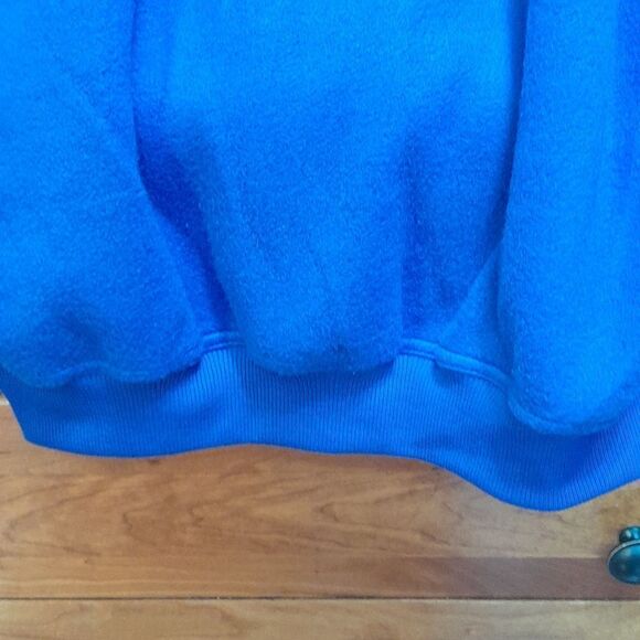 New.. "FAST SOLAR FLEECE" TOP...Size S/M.. - Picture 7 of 7